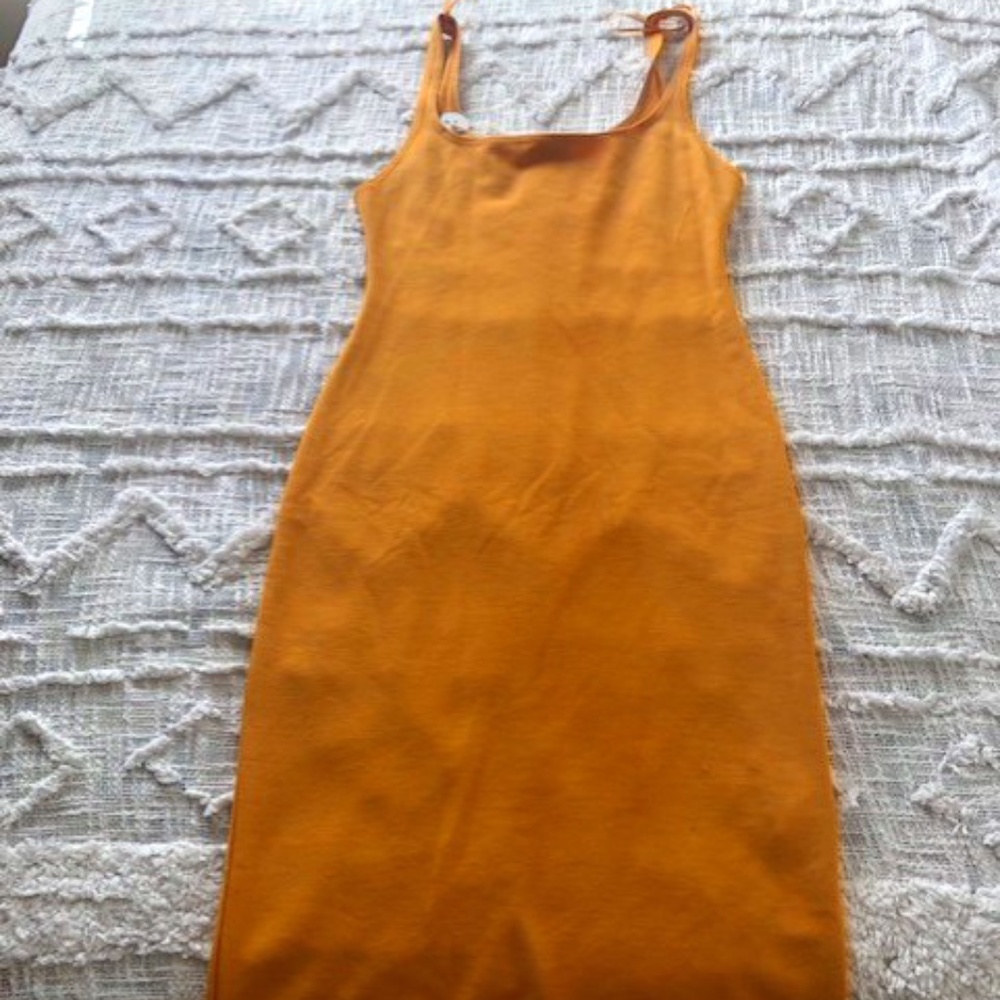 YELLOW DRESS